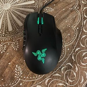 Razer Naga MMO Gaming Mouse